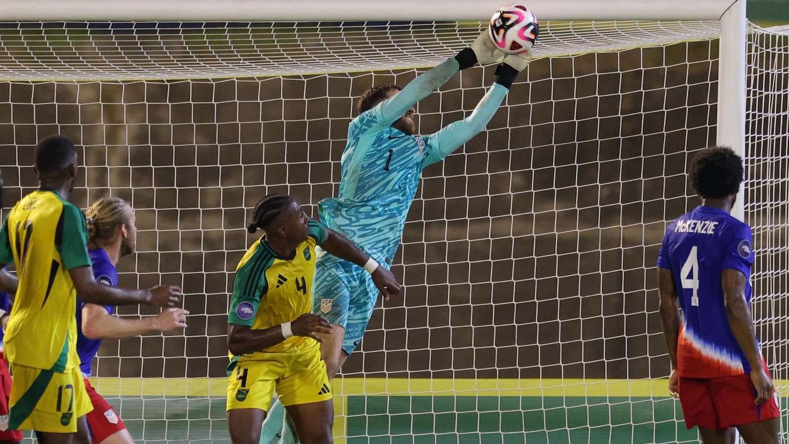 球员受伤缺 球员受伤缺